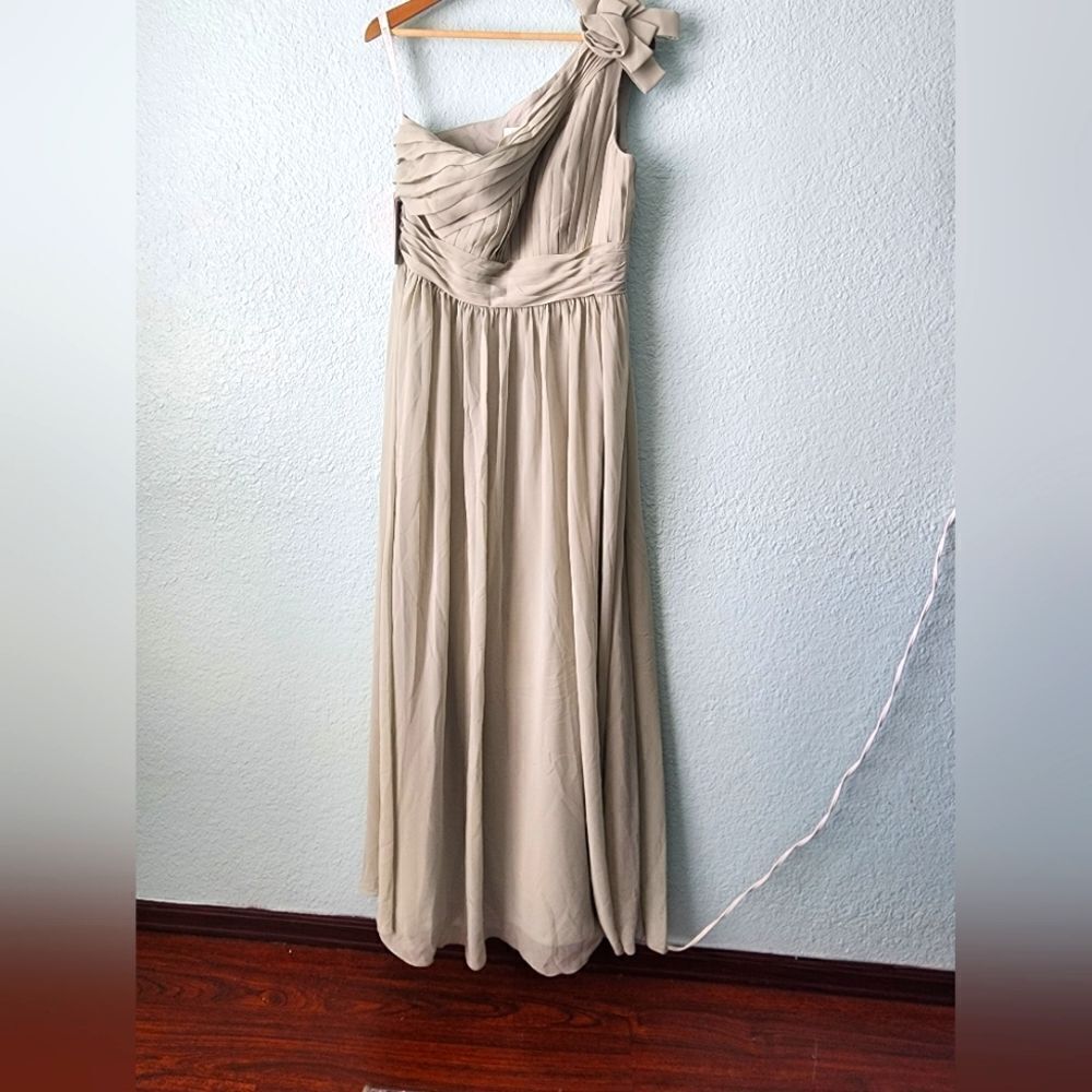 JJs House Sage Green One Shoulder Ruched Gown New With Tags